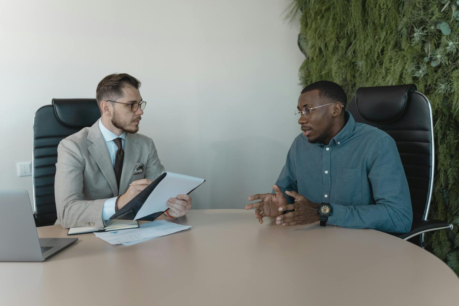 Mercor’s AI Hiring Platform Is Displacing Traditional Technical Recruiters A hiring manager reviewing candidate profiles on a laptop during a technical screening session